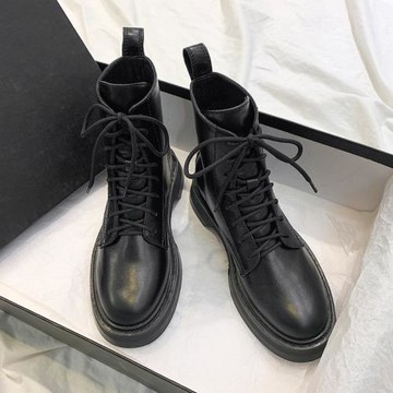 虧本清倉，不換！厚底馬丁靴女帥氣機車靴平底短靴女春秋單靴