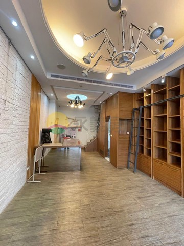 義享好市多富國商圈1+2樓金店面雙捷運｜高雄市左營區忠言路