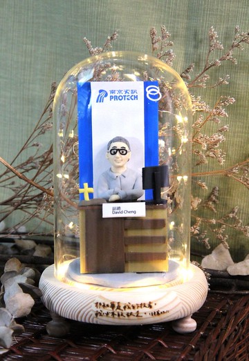 榮休記念小禮品,可客製名字.提供相片客製人物造型(辦公室造型)