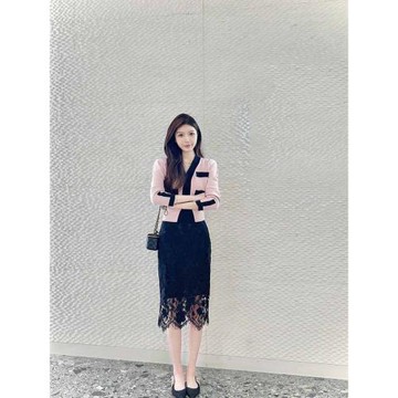 秋冬搭配一整套時尚高級感小香風新年戰袍套裝裙秋季穿搭2025新款