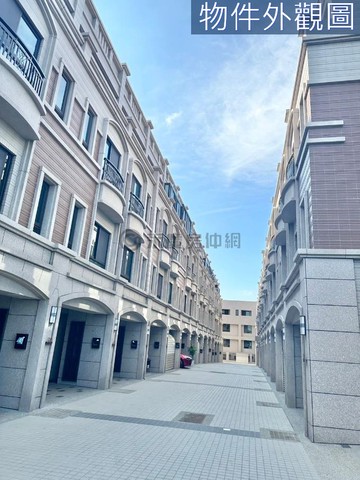 江佩軒 x 小Q｜富宇大地全新別墅高CP值多戶可選｜台中市龍井區龍社路