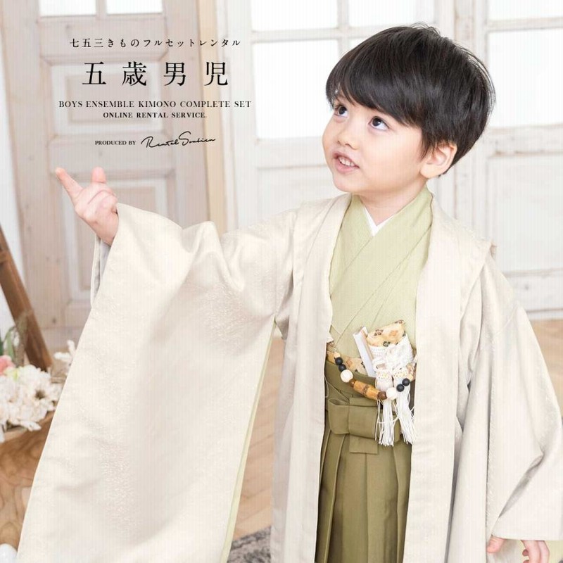 5才着物/美品】七五三着物フルセット赤※着画写真右側