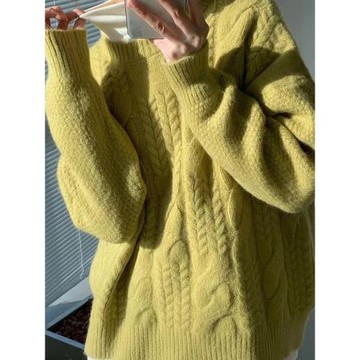 綠色仿浣熊絨套頭粗棒針麻花針織毛衣女秋冬加厚外穿寬松慵懶上衣