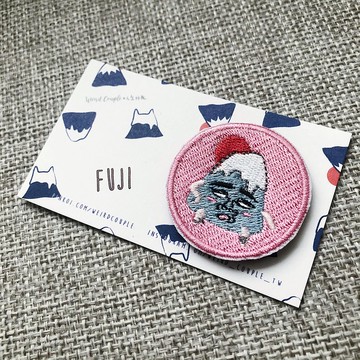 厭世富士山人刺繡胸針或繡片一個