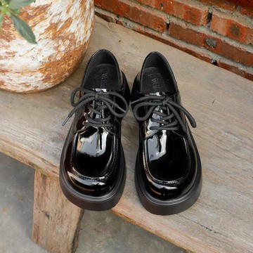 復古英倫風小皮鞋女2025春秋新款學院風厚底樂福鞋大碼女鞋41一43