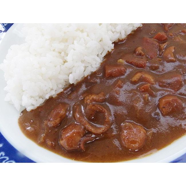 帆立カレー×2個セット(青森県むつ湾産ほたて使用)むつ産のホタテを濃厚なカレールゥに入れ、じっくり煮込んだシーフードカレーです。