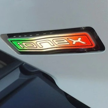 S7R飛旋貼紙  義大利兩邊反光 綠色 + 白色 + 紅色  1張