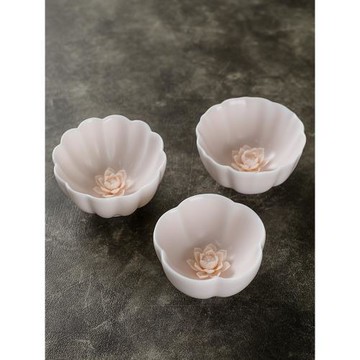 羊脂玉粉色汝窯捏花主人杯單杯女花朵茶杯高端女士梅花玫瑰品茗杯