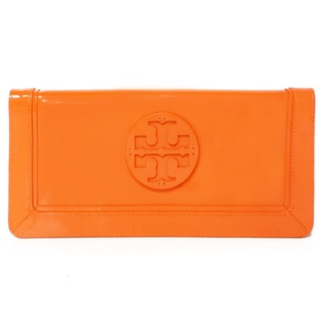 【TORY BURCH】Suki立體LOGO亮漆皮磁釦長夾/手拿包