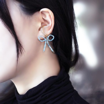 14KGF 海藍寶石緞帶耳骨夾 Aquamarine ribbon