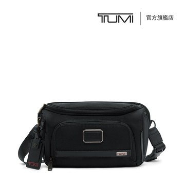 TUMI Alpha 大型單肩背包 in 黑色