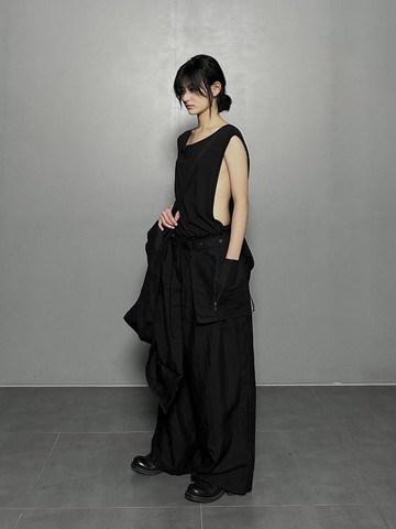 SS25 AMU Unisex Sleeveless Top [BLACK]