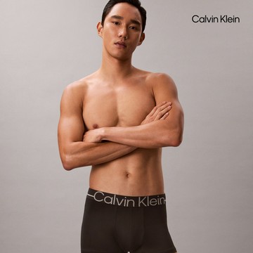 【Calvin Klein】 CK Icon 超細纖維彈性金屬感低腰平口內褲 黑色
