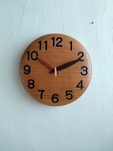圓潤可愛的手作時鐘 20吋