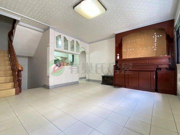 博愛醫院大坪數三角窗店住-一樓獨立出戶｜宜蘭縣羅東鎮新興街