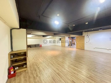 桃園火車站旁大坪數商辦~室內85坪｜桃園市桃園區民權路