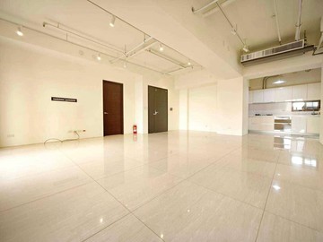 北區銳豐一峯青大三房主建40坪稀有釋出｜台中市北區中清路一段