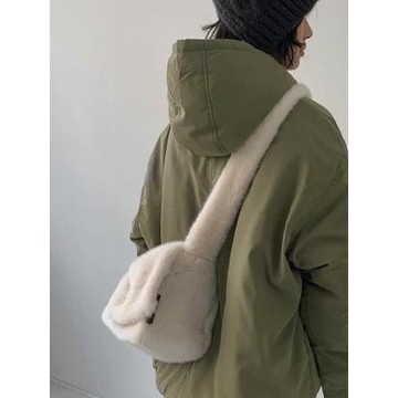 Codibook｜韓國 DAILYJOU 麂皮毛絨斜背包［預購］肩背包 女裝