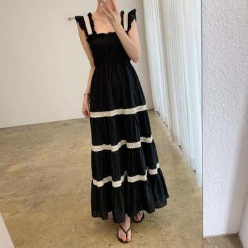 【限量現貨】連身裙．韓版鬆緊抓摺拼接荷葉方領無袖蛋糕裙洋裝．白鳥麗子