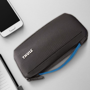 Thule Crossover 2 Travel Organizer 二合一旅行護照/票卡包 - 黑