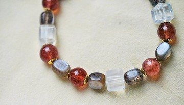 純手工製作14K包金配件頂級紅草莓骨幹太陽石藍針手鏈