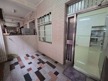 紘緯推薦近東齊超商翻新三房免整理透天｜高雄市岡山區柳橋西路