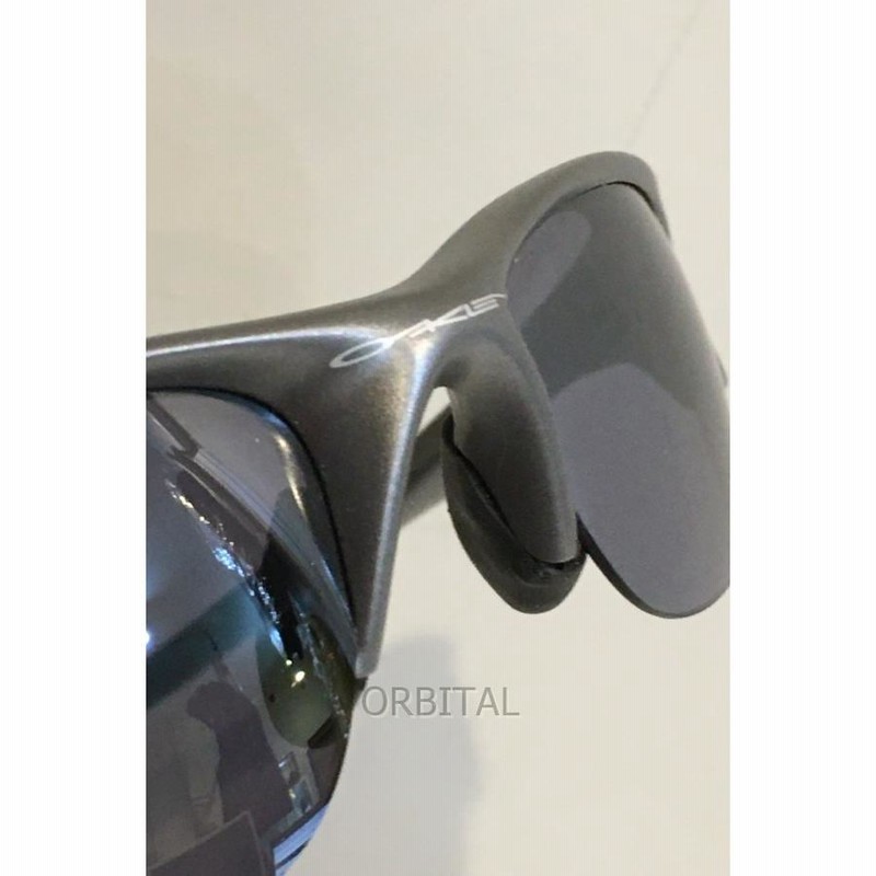 Oakley スポーツサングラス シルバー/ブラック Oakley スポーツサングラス シルバー/ブラック - メルカリ