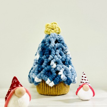 【手工製作】鉤針聖誕樹 耳環陳列 聖誕擺設 附聖誕燈串１條