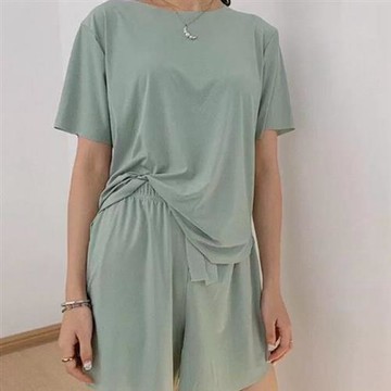【韓國K.W.】韓國空運寶藏女孩冰絲居家套裝(長褲短褲/居家套裝/七分褲/兩件式睡衣/大尺碼/綠)
