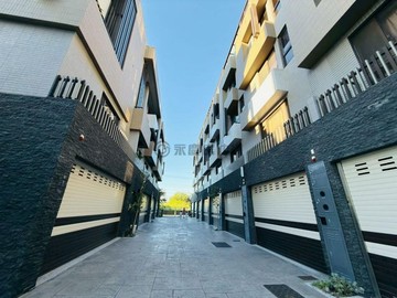 軍功商圈| 孟然居別墅 | 百萬裝潢美別墅｜台中市北屯區軍功路二段