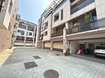 【近青埔】面寬5.7米雙車位美別墅｜桃園市中壢區永清街
