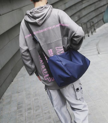 FINDSENSE X 韓國 男包 多功能 街頭時尚 情侶包 戶外運動 單肩包 個性斜挎包
