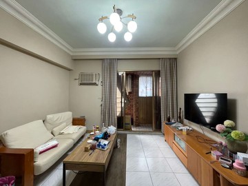 幸福中和站次頂樓大三房~熱情阿嬤｜新北市中和區連城路