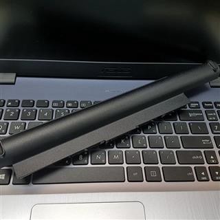 TOSHIBA PA3682U-1BRS  電池 PABAS154 A200 A205 A210 A215 M200 ,PABAS099,PA3727U,PA3534U,PA3535U A200,A205,A210,A215,A300,M200,M205,L200,L300,PABAS099,PA3727U,PA3534U,PA3535U