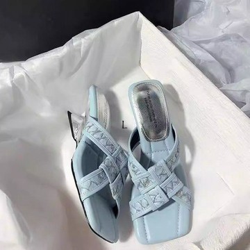 商城熱賣⭐氣質坡跟外穿拖鞋  方頭拖鞋 一腳蹬氣質女鞋坡跟拖鞋女新款夏季外穿涼鞋中跟方頭涼拖鞋女