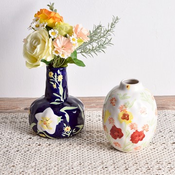 Meric Garden 瑪黑獨家璽韻雅繪陶瓷花瓶/裝飾花瓶/桌面擺飾 - 藍韻金輝+花瓶+花束