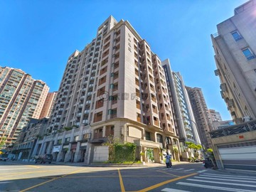 左營巨蛋商圈大樓1+2大使用空間雙平車｜高雄市左營區新南街