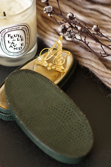 古董 Vintage 非常美的墨綠老皮珠寶盒 展示盒 W242