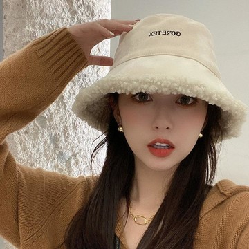 免運💯韓版雙面帽子女秋冬季仿羊羔毛絨漁夫帽日系百搭學生保暖盆帽冬天 修飾臉型仿羊絨帽 韓風百搭 秋冬季保暖帽子
