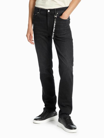 Calvin Klein 37.5 身體牛仔褲飾有標誌標籤