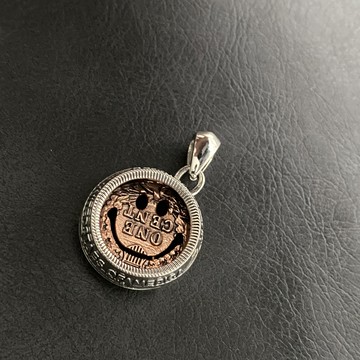 1.28小寶上新s925純銀設計撞色頭像笑臉吊墜女單墜項鏈銀飾高級感