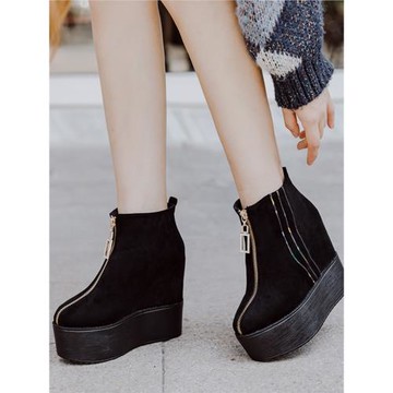 網紅厚底短靴女2025新款百搭松糕內增高英倫風冬季前拉鏈馬丁棉靴