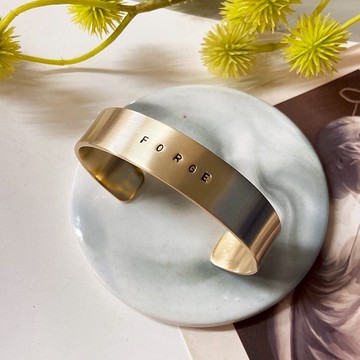 限量加寬款_祝福 黃銅手環 C型 可刻英文名字數字圖案 客製 禮物