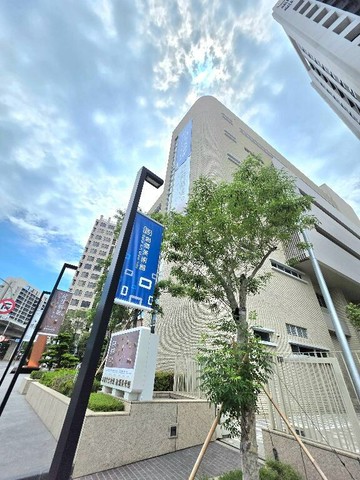 【專約】台積電出口捷運宅｜美術館旁｜邊間亮三房平車｜高雄市楠梓區金富街