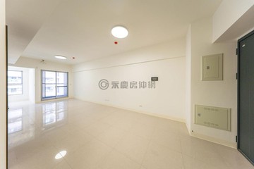 ✨ 瑞祥學區｜3房2衛｜平面車位 ✨｜高雄市前鎮區隆昌街