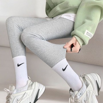 愛依依  打底褲 連褲襪 彈力緊身褲 新款外穿豎條紋緊身連褲襪-11190.