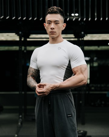 Joined Core Form-fit 訓練衣【黑】【白】