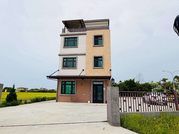 宜蘭市都計內近高速公路雙孝親房三角窗獨棟農舍｜宜蘭縣宜蘭市黎明路