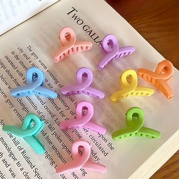 【HOOMI】八字磨砂小抓夾-4入（3cm）（混色）（顏色隨機出貨）