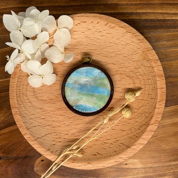 樽蓋再生項鏈吊墜-藍綠白間 NP016